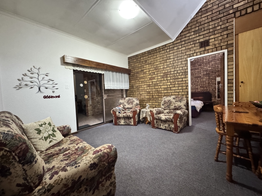2 Bedroom Property for Sale in Oudorp North West